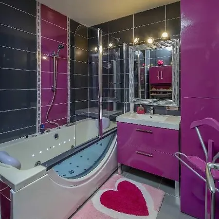 아파트 Lovely Romantic Flat In Town 앙제