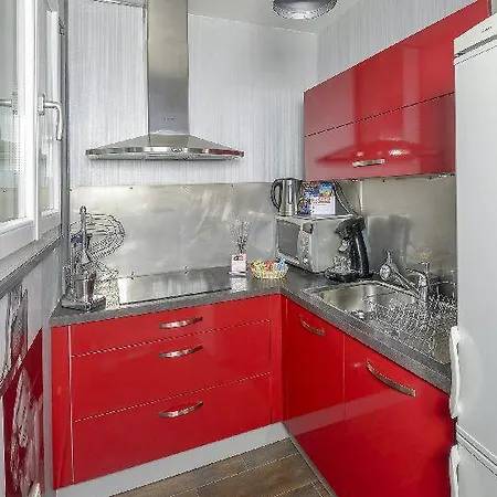 Lovely Romantic Flat In Town 앙제